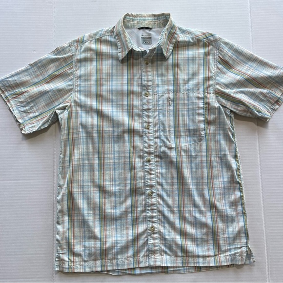 Columbia Titanium Omni Dry Short Sleeve Button Up Shirt Men Size Medium - Picture 1 of 9